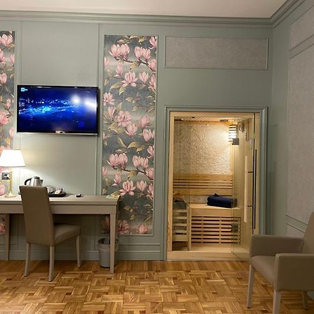 Spa & Wellness By Des Anglais " Accesso Spa Compreso" San Remo Buitenkant foto