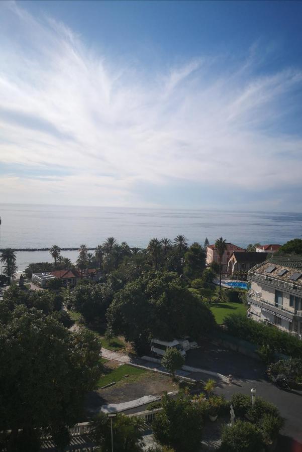 Spa & Wellness By Des Anglais " Accesso Spa Compreso" San Remo Buitenkant foto
