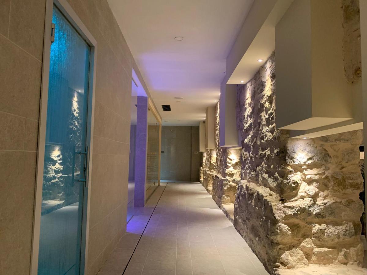 Spa & Wellness By Des Anglais " Accesso Spa Compreso" San Remo Buitenkant foto