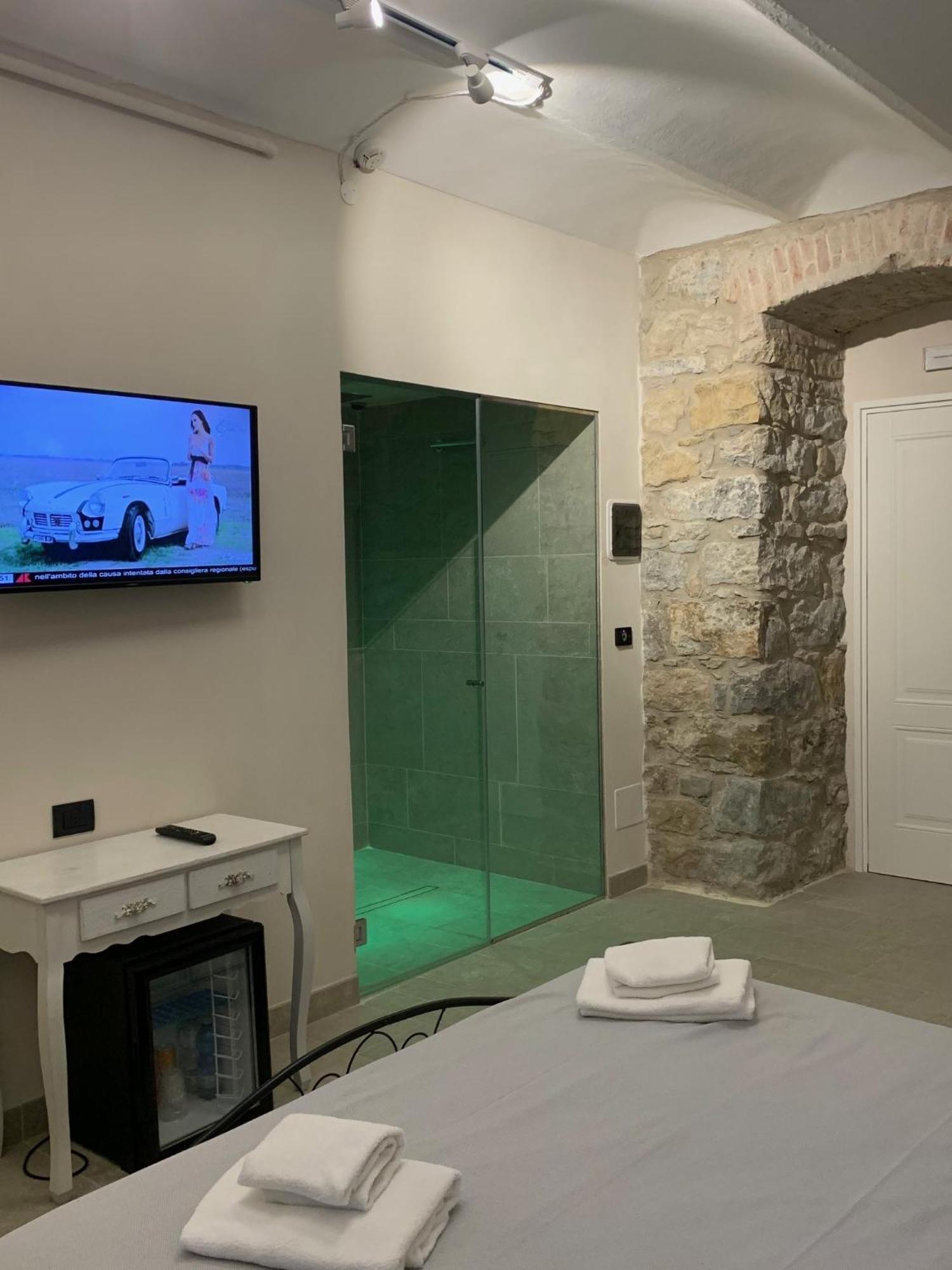 Spa & Wellness By Des Anglais " Accesso Spa Compreso" San Remo Buitenkant foto